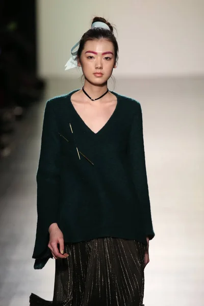 Lanyu collection during, New York Fashion Week — Stock Photo, Image