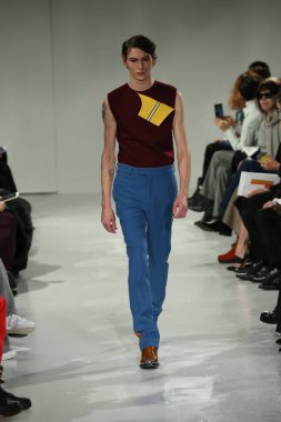  calvin klein koleksiyonu 