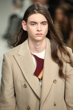  calvin klein koleksiyonu 