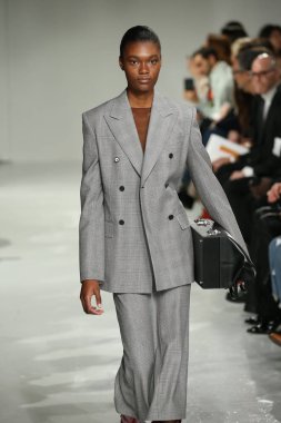 calvin klein koleksiyonu 