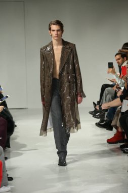 calvin klein koleksiyonu