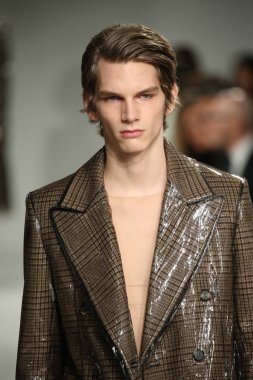 calvin klein koleksiyonu