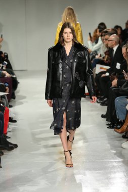  calvin klein koleksiyonu 