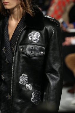 calvin klein koleksiyonu 