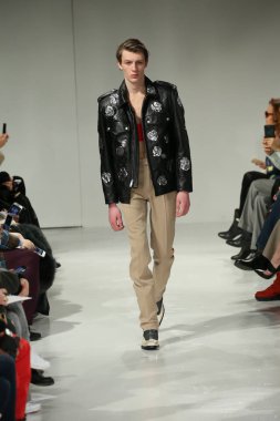 calvin klein koleksiyonu 