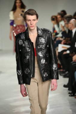 calvin klein koleksiyonu 