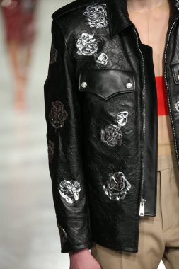 calvin klein koleksiyonu 