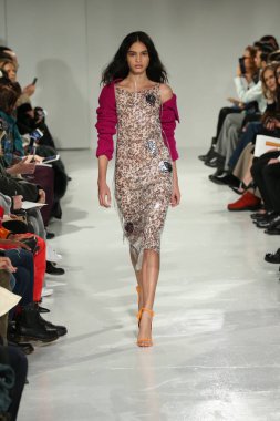  calvin klein koleksiyonu 