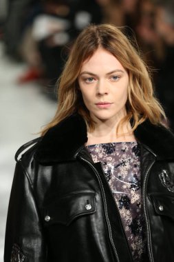  calvin klein koleksiyonu 