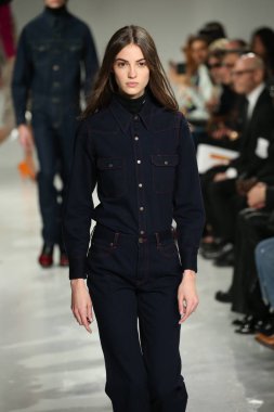  calvin klein koleksiyonu 