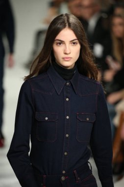  calvin klein koleksiyonu 