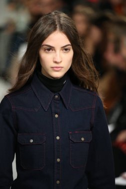  calvin klein koleksiyonu 