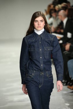  calvin klein koleksiyonu 