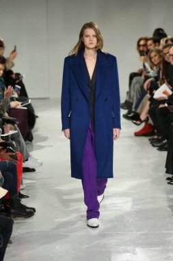  calvin klein koleksiyonu 