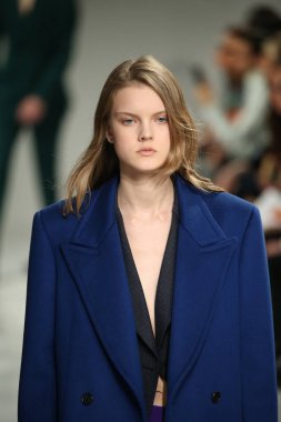  calvin klein koleksiyonu 