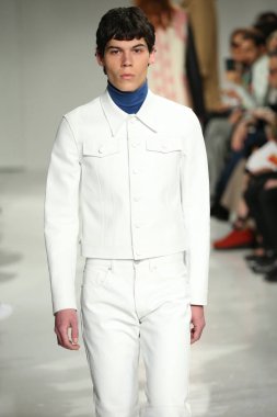  calvin klein koleksiyonu 