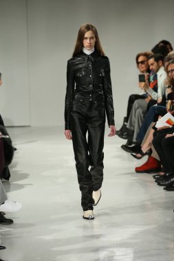  calvin klein koleksiyonu 