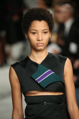  calvin klein koleksiyonu 