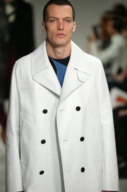  calvin klein koleksiyonu 