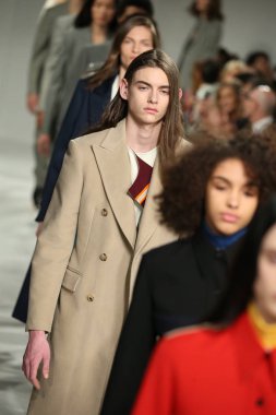 calvin klein koleksiyonu 