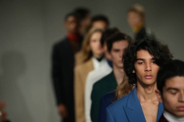 calvin klein koleksiyonu 