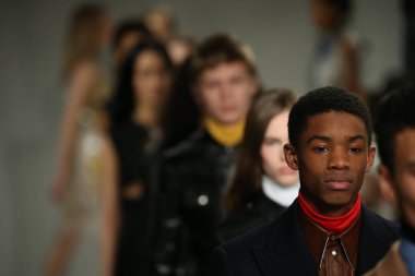 calvin klein koleksiyonu 