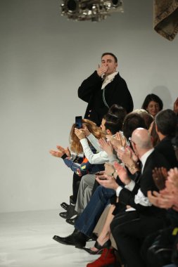 calvin klein koleksiyonu 