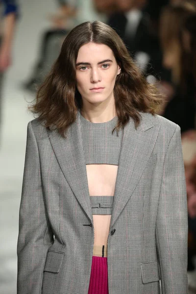 calvin klein koleksiyonu 