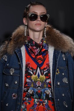 Kavram Kore koleksiyonu 