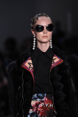 Kavram Kore koleksiyonu 