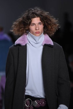  Kavram Kore koleksiyonu 