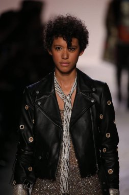 Jeremy Scott gösteri 