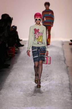 Jeremy Scott gösteri