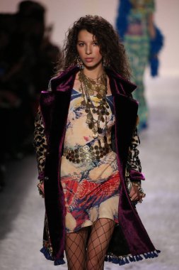 Jeremy Scott gösteri