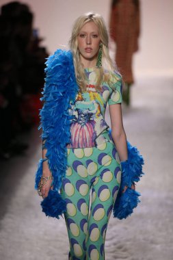 Jeremy Scott gösteri