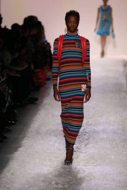 Jeremy Scott gösteri