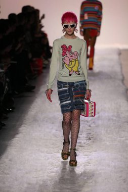 Jeremy Scott gösteri