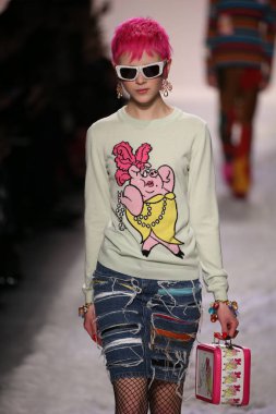 Jeremy Scott gösteri