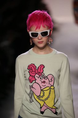 Jeremy Scott gösteri