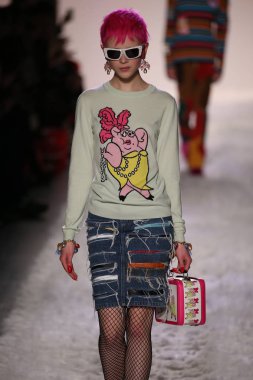 Jeremy Scott gösteri