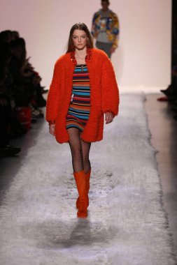 Jeremy Scott gösteri