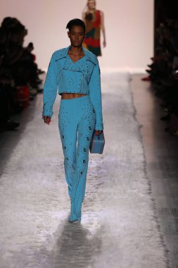 Jeremy Scott gösteri