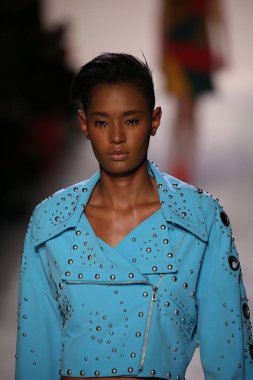 Jeremy Scott gösteri