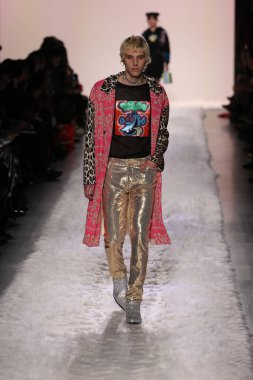 Jeremy Scott gösteri 