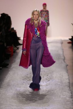 Jeremy Scott gösteri