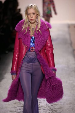 Jeremy Scott gösteri