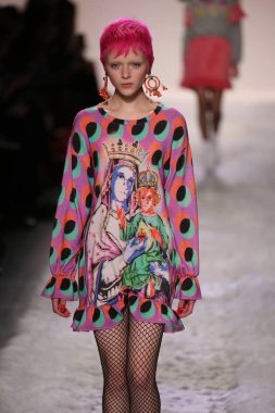 Jeremy Scott gösteri