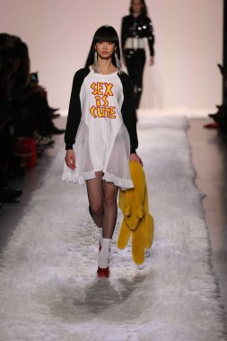 Jeremy Scott gösteri