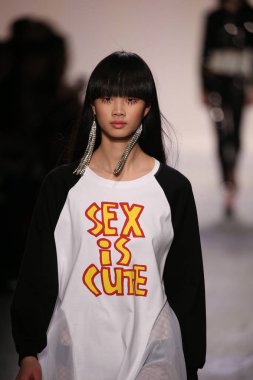 Jeremy Scott gösteri