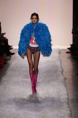 Jeremy Scott gösteri
